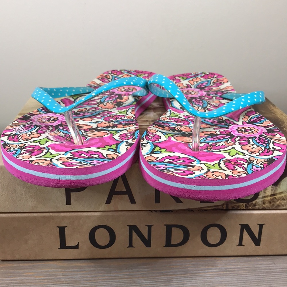 💗 Vera Bradley 💗…Women’s 9-10…Sunburst Floral and Polka Dot Flip Flops!Sandals - Picture 5 of 10
